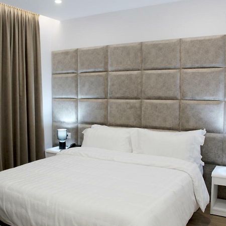 Ramel Hotel Tirana Kültér fotó